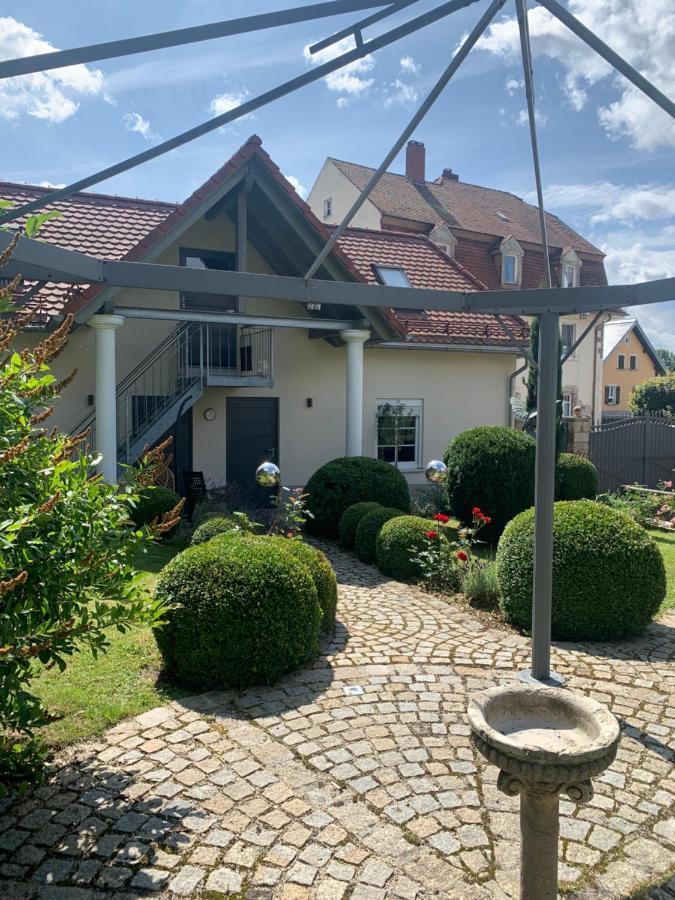 Bezaubernde Ferienwohnung mit Garten und Sauna-Nutzung Waldershof Exterior foto