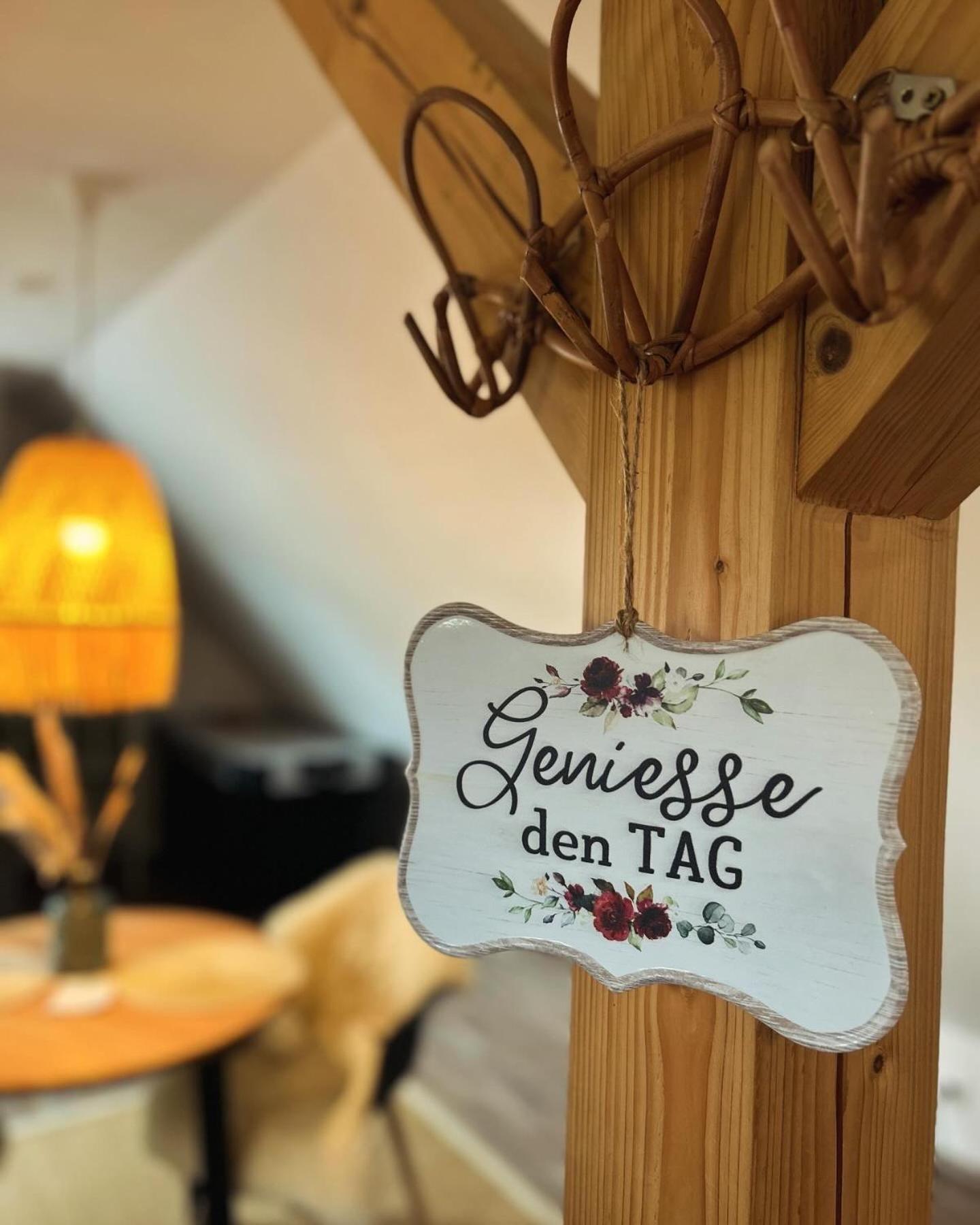 Bezaubernde Ferienwohnung mit Garten und Sauna-Nutzung Waldershof Exterior foto