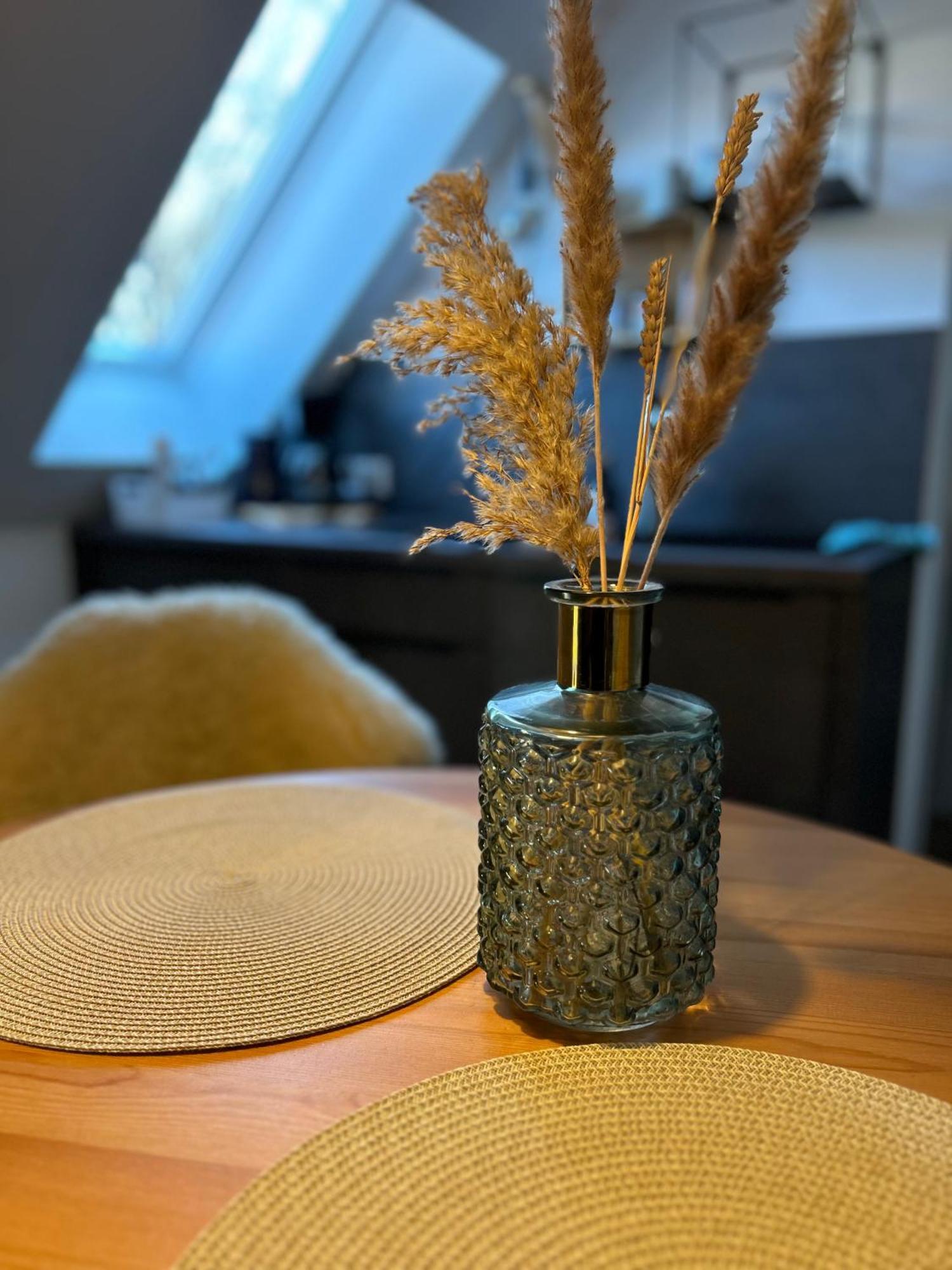 Bezaubernde Ferienwohnung mit Garten und Sauna-Nutzung Waldershof Exterior foto